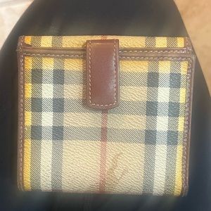 Burberry Women’s Wallet
